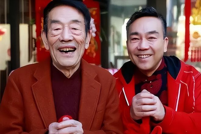 抽华子93岁的杨少华终于开始“享福”了AG旗舰厅登录首页大口吃肉大碗喝酒、爱(图2)