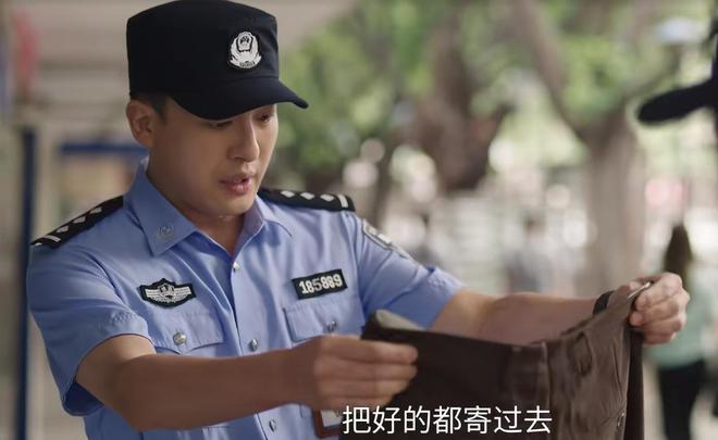 捐旧衣服被拒戳痛了多少农村人的自尊AG旗舰厅央视一套《驻站》：常胜(图22)