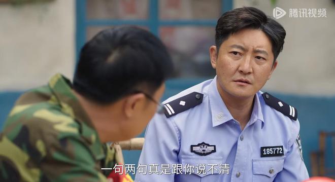 捐旧衣服被拒戳痛了多少农村人的自尊AG旗舰厅央视一套《驻站》：常胜(图24)
